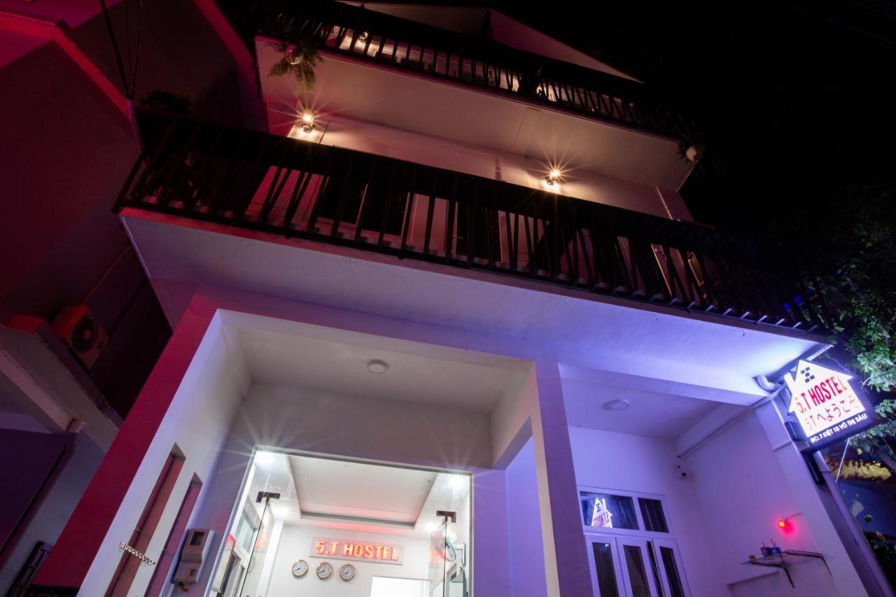 5.T Hostel Хюе Екстер'єр фото